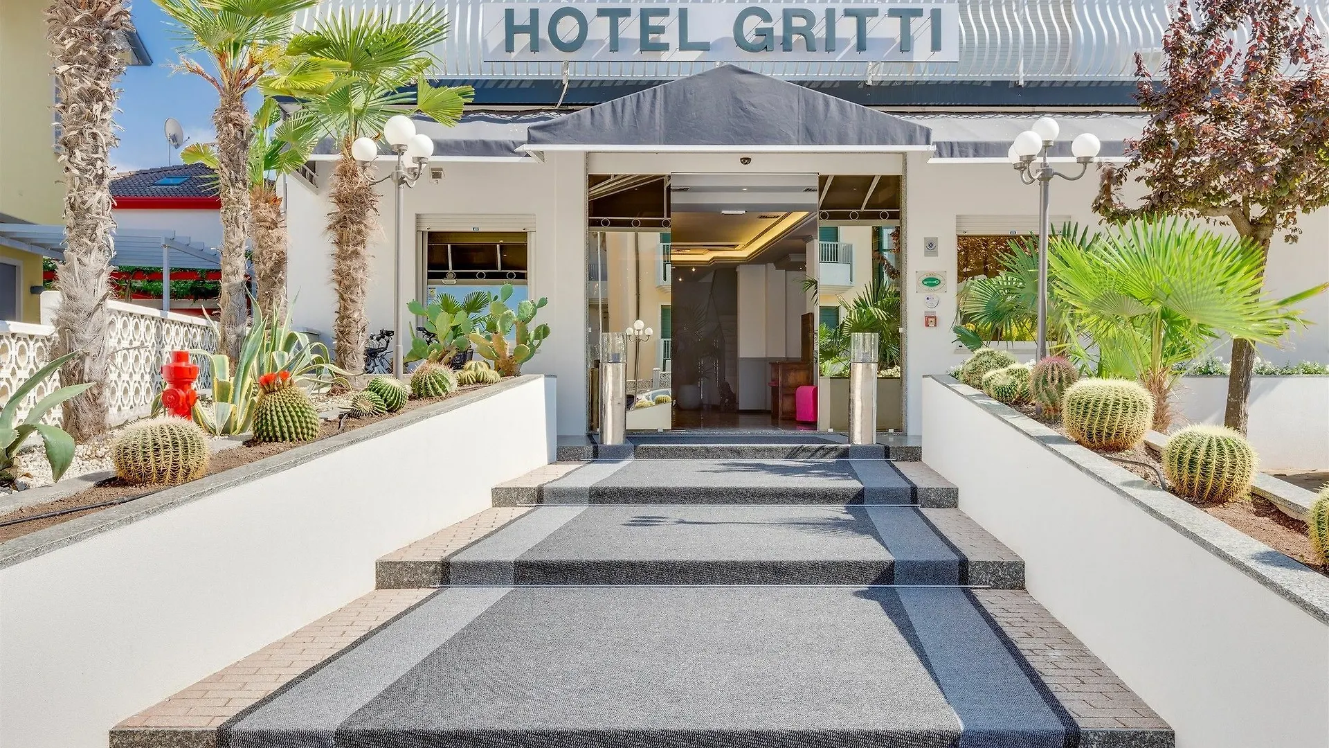 Hotel Gritti Lido di Jesolo 3*,  Italy